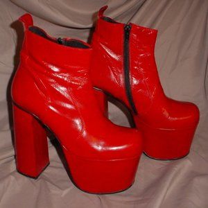 Uber rare leather Luichiny platform boots 1990's